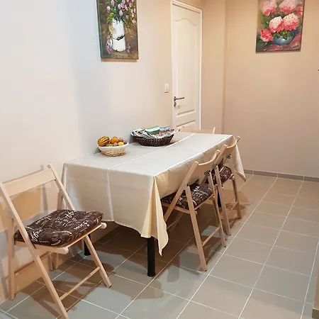 Hotel Hedi Vendeghaz 2*