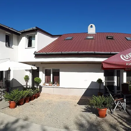 Hotel Hedi Vendeghaz